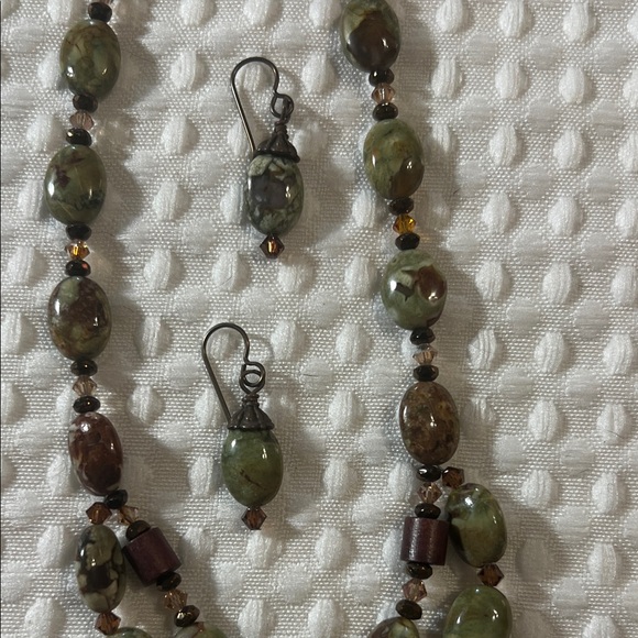 Vintage Beaded Necklace and Earrings - Green and Brown Tones - Picture 7 of 8